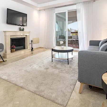 Lovley Boho Chic In Aloha Pueblo With Amazing Mountain Views Apartment Marbella